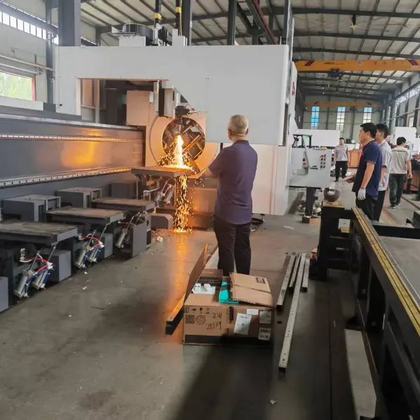 Memimpin Peningkatan Industri: Kajian mendalam mengenai teknologi pemotongan tiub laser maju