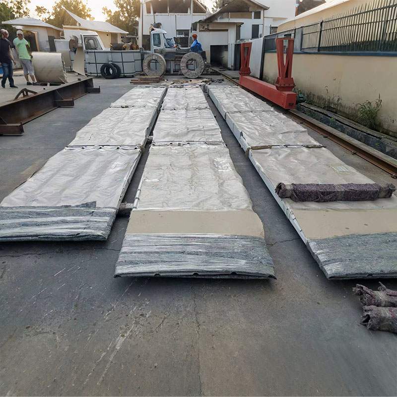 Apakah plat keluli berwarna digunakan?
