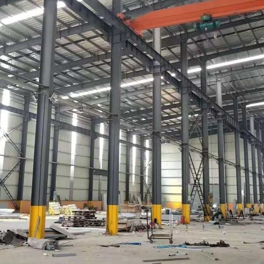 Apakah kejuruteraan struktur keluli termasuk?